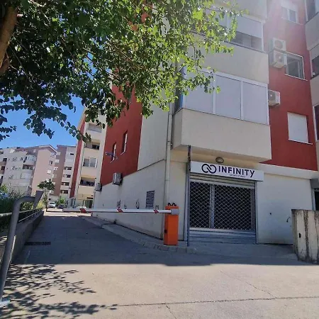 Lux Maxim * Подгорица